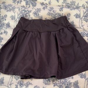 Amazon Women's Skort with pockets in Dark Gray